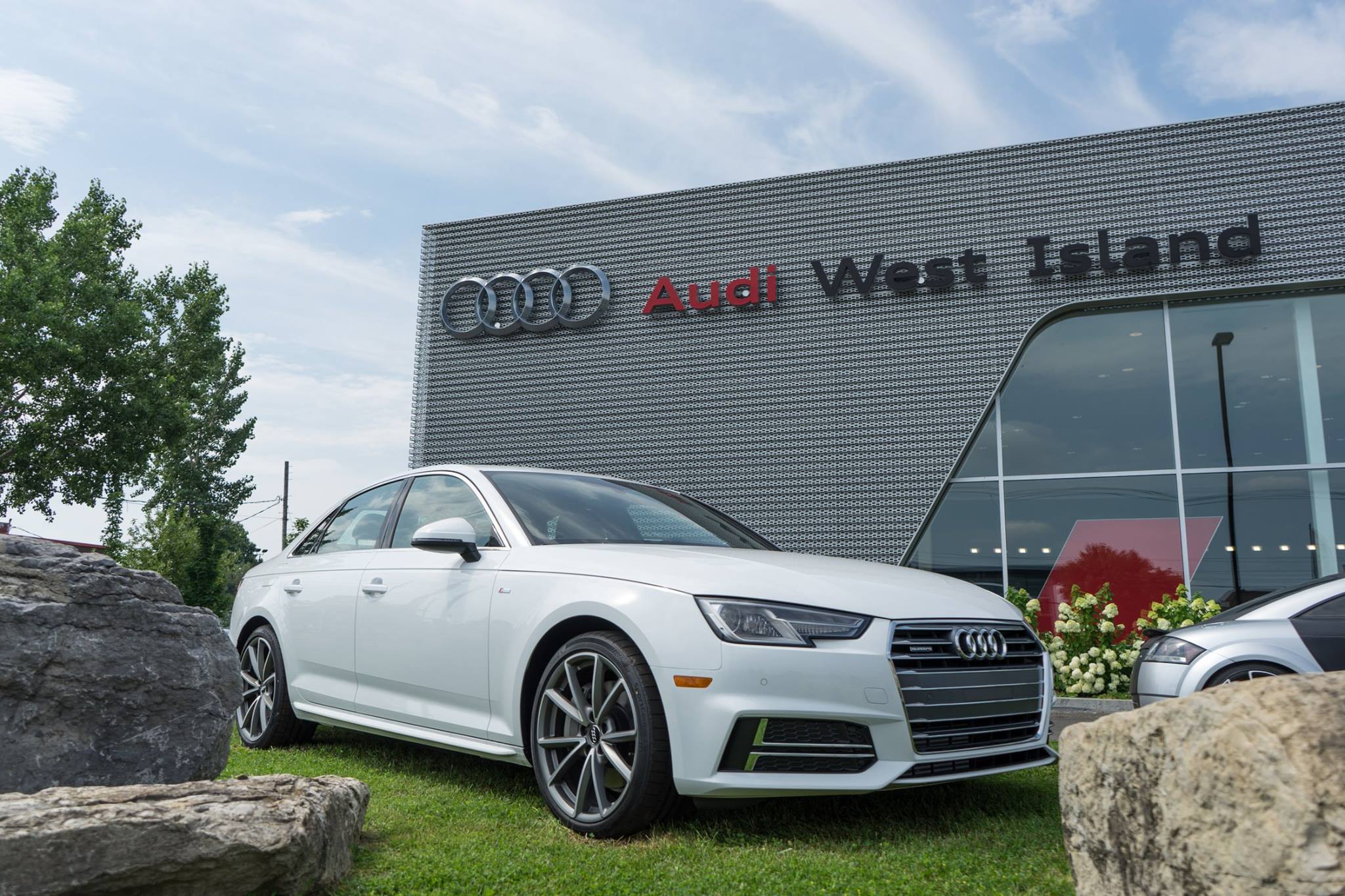 Exterior - Audi West Island (2)