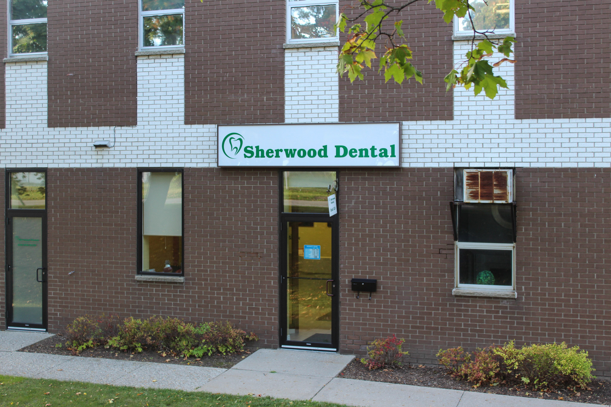 Sherwood-Dental-Care-Kitchener-Dentist-Office_02