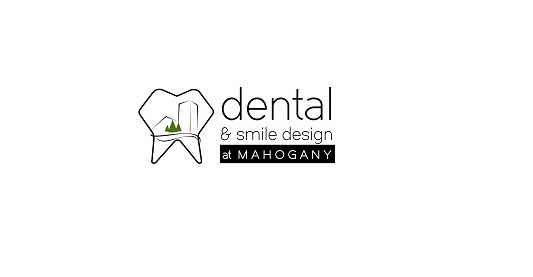 Dental & Smile Design Logo